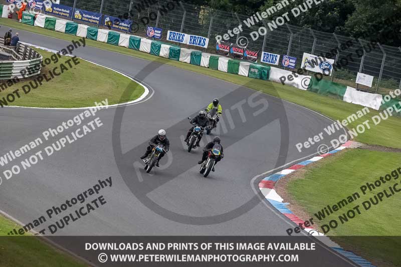 Vintage motorcycle club;eventdigitalimages;mallory park;mallory park trackday photographs;no limits trackdays;peter wileman photography;trackday digital images;trackday photos;vmcc festival 1000 bikes photographs